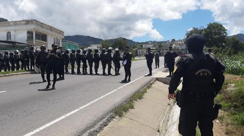 Videos del enfrentamiento entre pobladores de Ixtahuac&aacute;n y la PNC