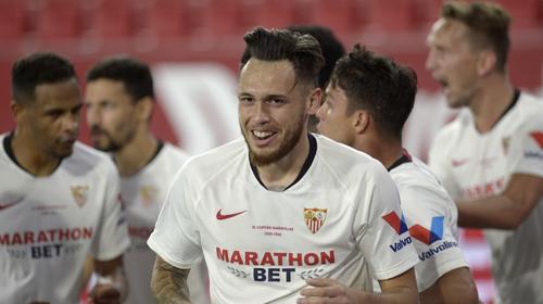 El Sevilla se impone al Betis tras la vuelta del f&uacute;tbol espa&ntilde;ol