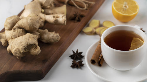 Descartan que el té de limón, jengibre y aspirina, mate el Covid