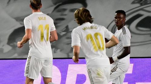Vinicius Junior marca un golazo y pone en ventaja al Real Madrid