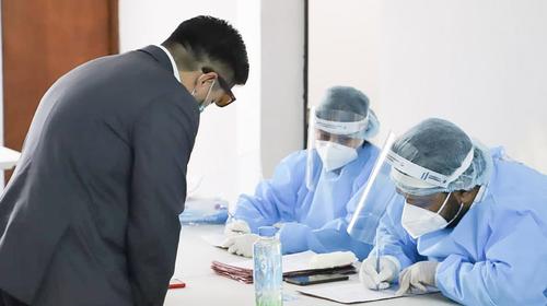 Diputados no acuden a hacerse las pruebas de Covid en el Congreso