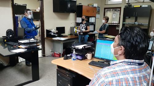 PDH alerta por empleados de Salud que podr&iacute;an tener Covid-19