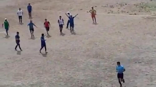 Intentan agredir a &aacute;rbitro en partido de tercera divisi&oacute;n