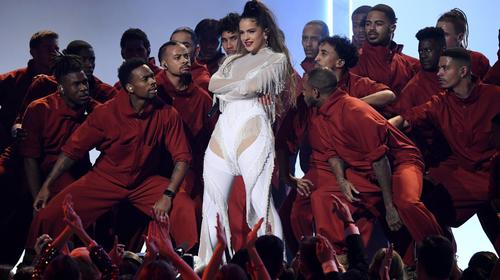 Los "dientes" de Rosalía se robaron el show en Instagram 