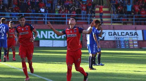 Agónico empate de Municipal gracias a un zurdazo de Frank de León