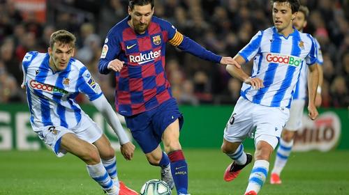 La insólita y novedosa barrera de tiros libres "Anti Messi"