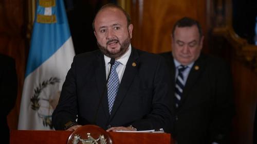 Ministro de Economía será puesto en cuarentena por coronavirus