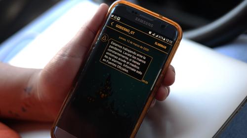 Gobierno envía mensajes de texto para alertar sobre coronavirus