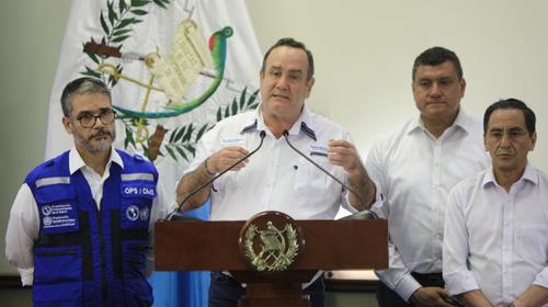 Giammattei no suspendió clases ni espectáculos públicos