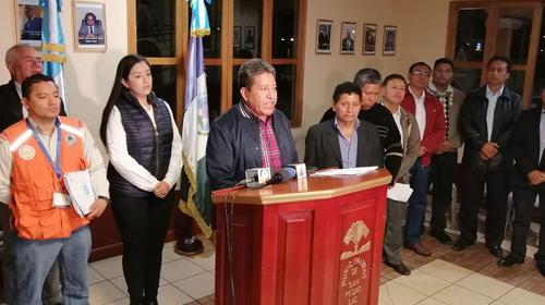 Alcalde suspende labores en maquila tras muerte por Covid-19