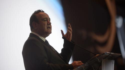 Las recomendaciones médicas de Giammattei ante el coronavirus