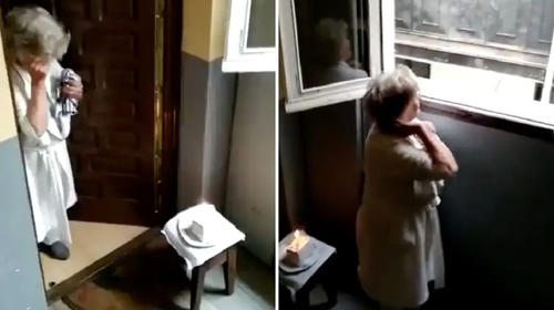 Vecinos le cantan “Cumpleaños Feliz” a mujer desde las ventanas