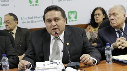 En plena crisis por Covid-19, renuncia el Viceministro de Salud