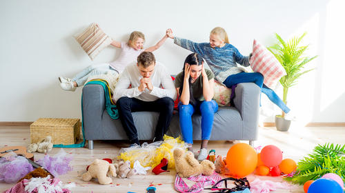 ¿Encerrado 24 horas con niños? Así puedes evitar el agotamiento