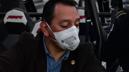 Diputado oficialista rompe toque de queda para "fiscalizar" 