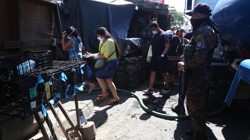 El Salvador: detenidos por violar cuarentena irán a la prisión