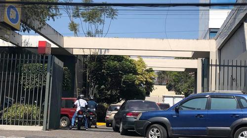 Transacciones bancarias complican tr&aacute;nsito en la ciudad