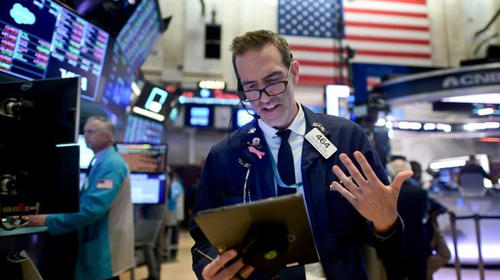 Wall Street se desploma tras amenazas de Trump hacia China