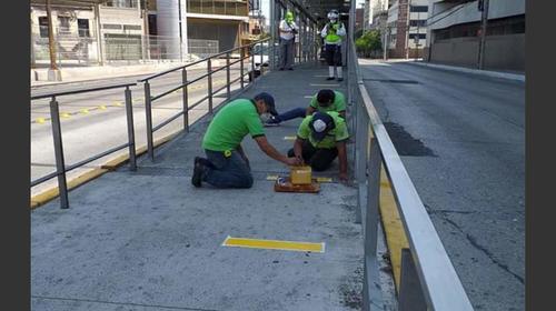 Infectólogos aconsejan no abrir comerciales ni transporte público