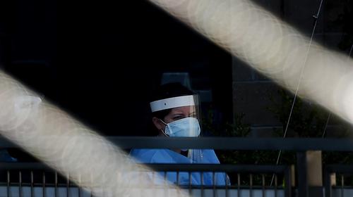 SAT confirma que un empleado aduanero dio positivo a Covid-19