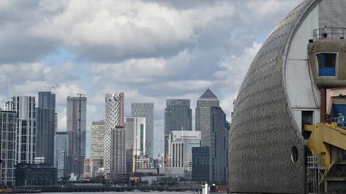 Los rascacielos de oficinas "se tambalean" ante la pandemia