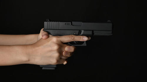 Consumían licor durante toque de quedan y atacan a jefa de PNC 