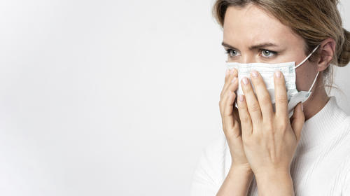 Pacientes que vencen Covid-19 y son positivos, no son infecciosos