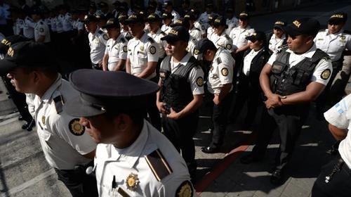 M&aacute;s de 300 agentes de la PNC est&aacute;n en cuarentena por Covid-19