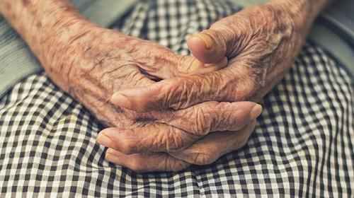 Abuelita de 107 a&ntilde;os necesita ayuda para salir adelante