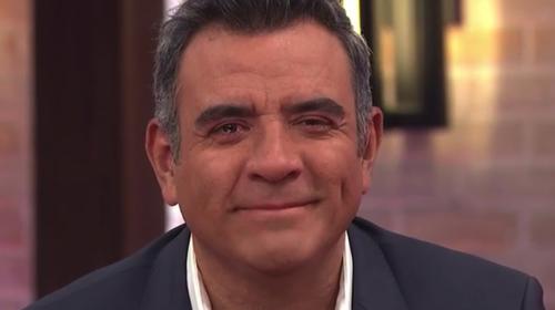 El guatemalteco Héctor Sandarti le dice adiós a Telemundo