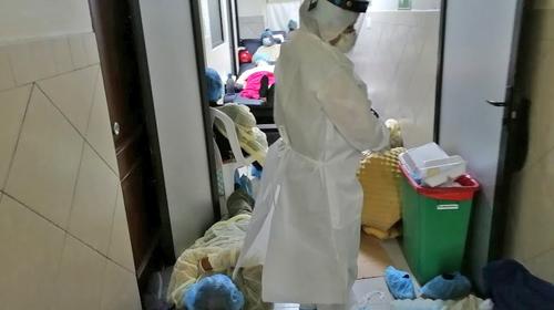 IGSS traslada a hoteles a pacientes que dormían en el suelo