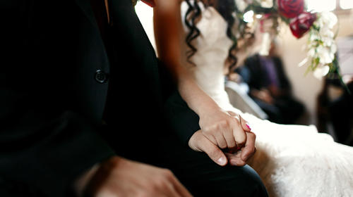 Jud&iacute;os detenidos por celebrar boda en cuarentena en Argentina