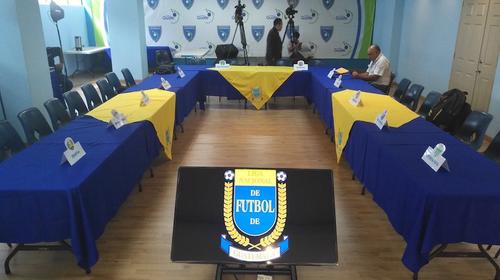 Las tres posibles fechas para la vuelta del fútbol guatemalteco