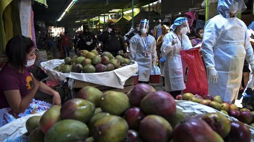 Un mercado cantonal ocultó casos de Covid-19, asegura Giammattei