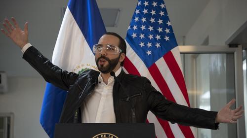 Nayib Bukele revela que toma hidroxicloroquina