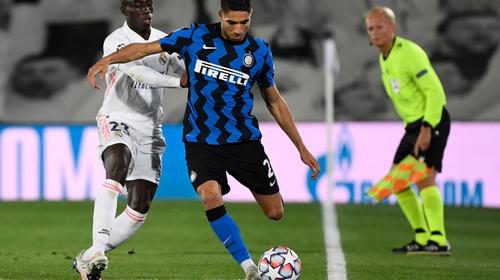 &Aacute;rbitro no marc&oacute; falta antes del primer gol del Real Madrid