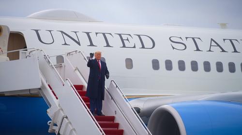 Trump anuncia conferencia de prensa en Filadelfia