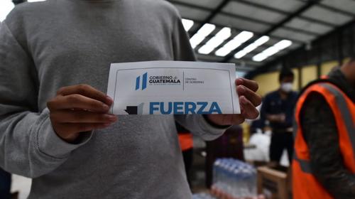 El mensaje de Giammattei en las bolsas de víveres para afectados