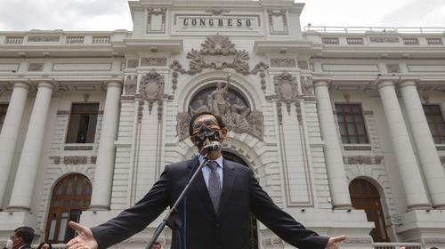 El Congreso de Per&uacute; aprueba destituci&oacute;n del presidente Vizcarra