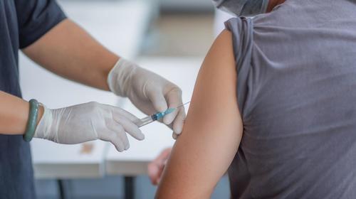 Pfizer afirma que su vacuna contra el Covid-19 es "90% eficaz"