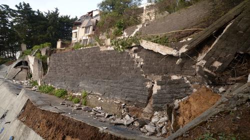 Muro de contenci&oacute;n colapsado en Muxbal se construy&oacute; sin licencia 