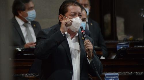 Diputado niega haber estado ebrio durante discusión con Morataya