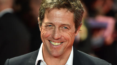 Hugh Grant narra su experiencia y cómo superó el Covid-19 (video)