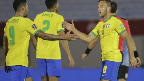 Brasil se consolida como l&iacute;der de la Conmebol al vencer a Uruguay