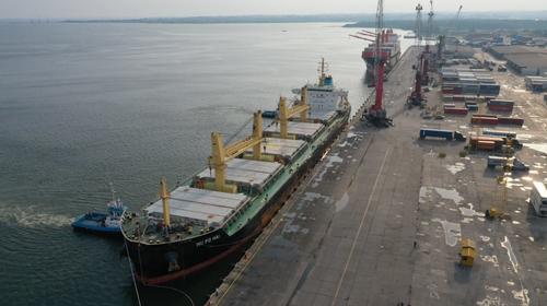 Suspenden embarcaciones en Izabal por temor a la tormenta Iota