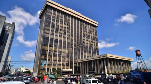 Fitch Raitings coloca en "observación negativa" a Guatemala 