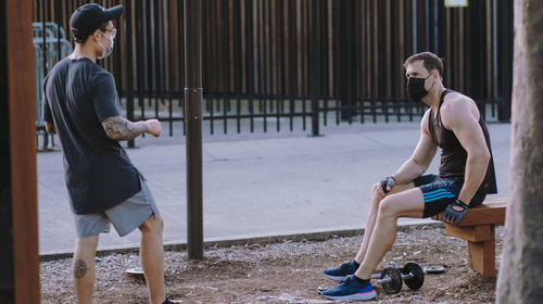 Covid-19: Cuándo volver a convivir con alguien que tuvo el virus