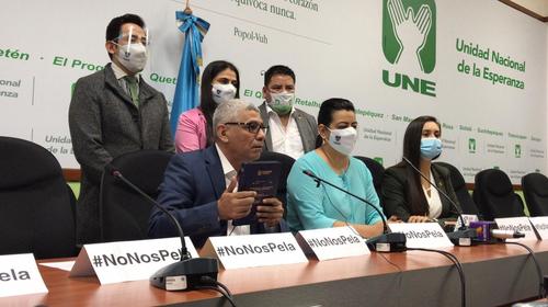 "¿Cuál es el miedo?", cuestiona la UNE al presidente del Congreso