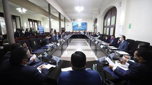 Diputados dudan de legalidad de detener el Presupuesto 2021