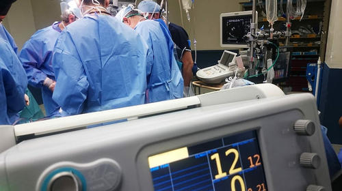 Esto ven los pacientes graves por Covid-19 al ser intubados